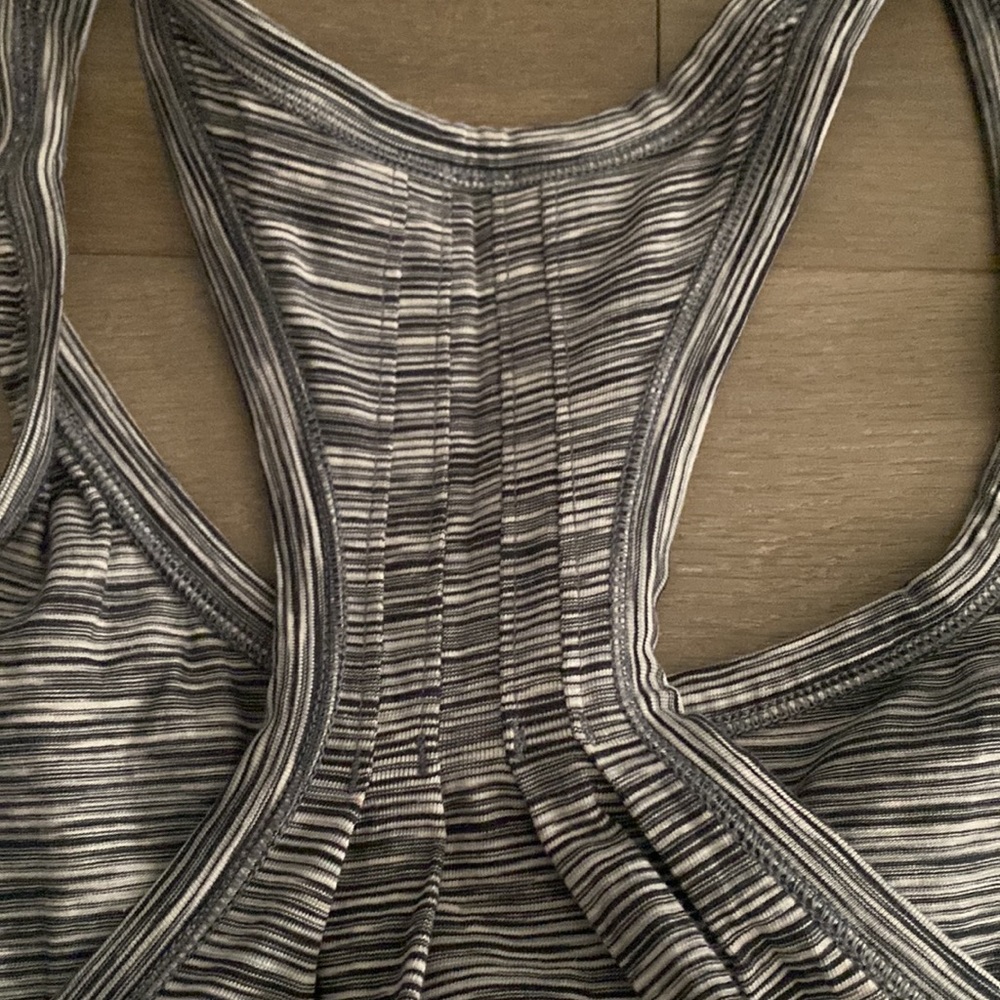 LULULEMON - Racerback Tank - Picture 4 of 4